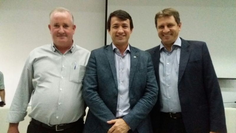 FAMURS PROMOVEU SEMINÁRIO  